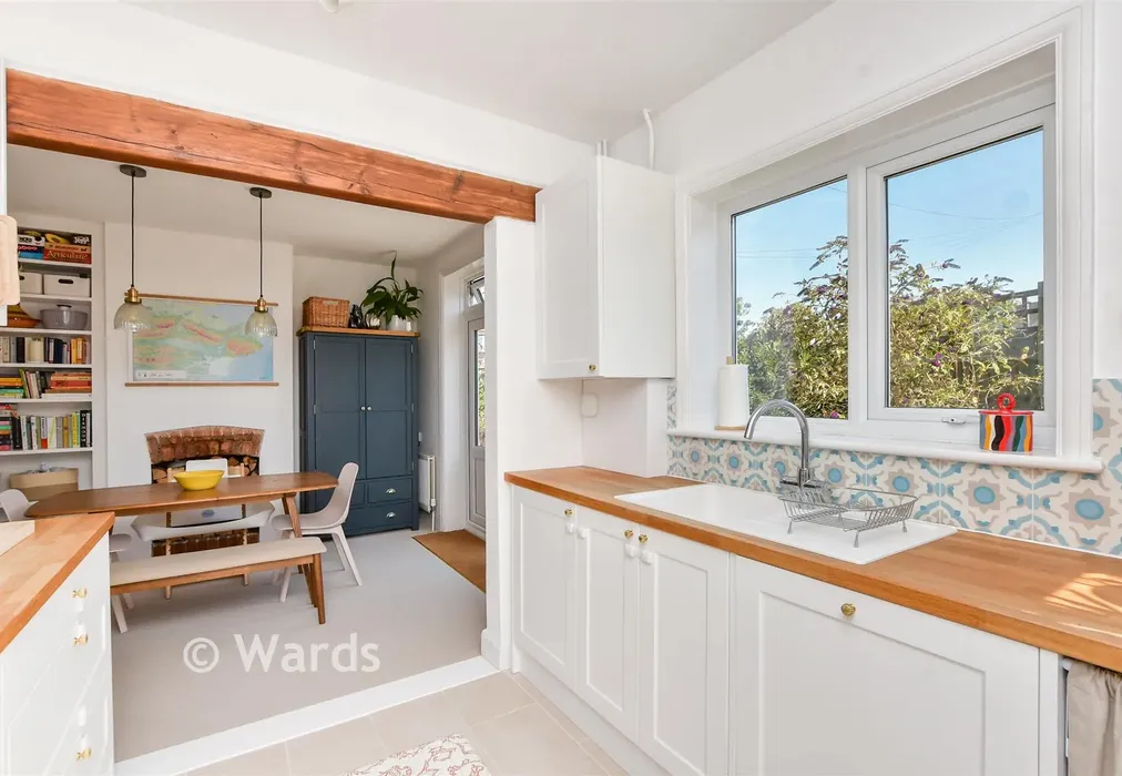 Kitchen - Clare Road, Whitstable, Kent - Wards of Kent