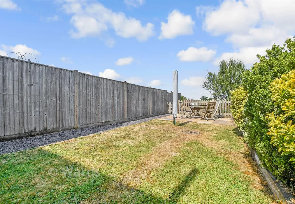 Rear Garden - Hopes Grove, High Halden, Kent - Wards of Kent