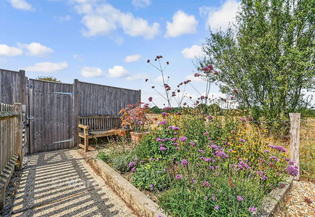 Communal Gardens - Hopes Grove, High Halden, Kent - Wards of Kent