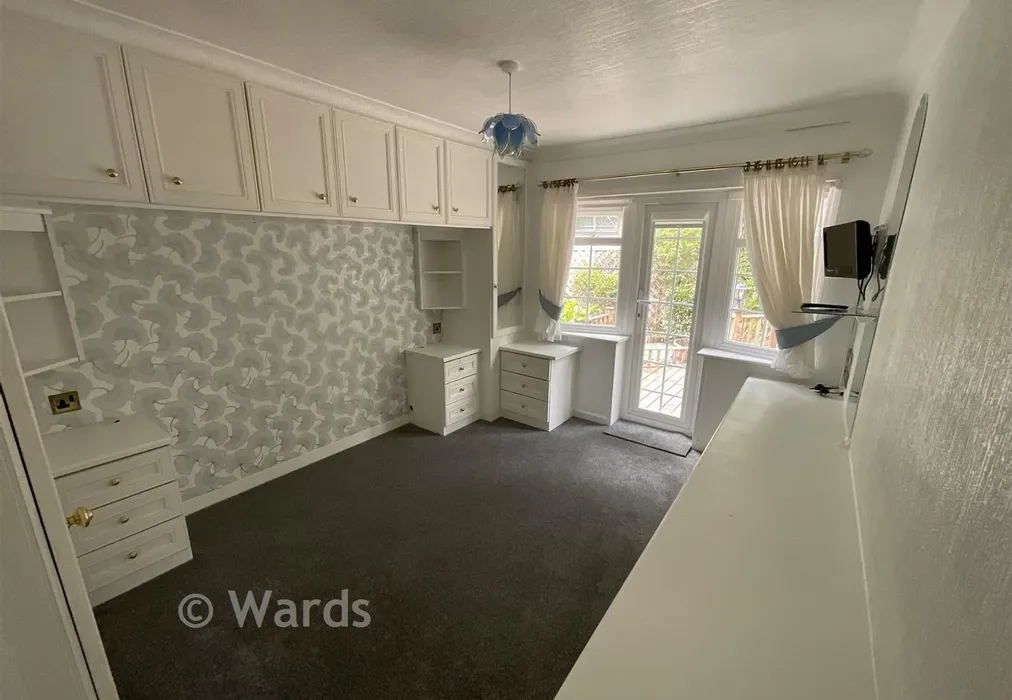 Bedroom 1 - Station Road, Nettlestead, Maidstone, Kent - Wards of Kent
