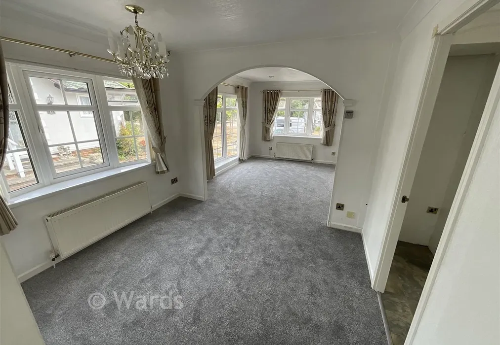Lounge/Diner - Station Road, Nettlestead, Maidstone, Kent - Wards of Kent