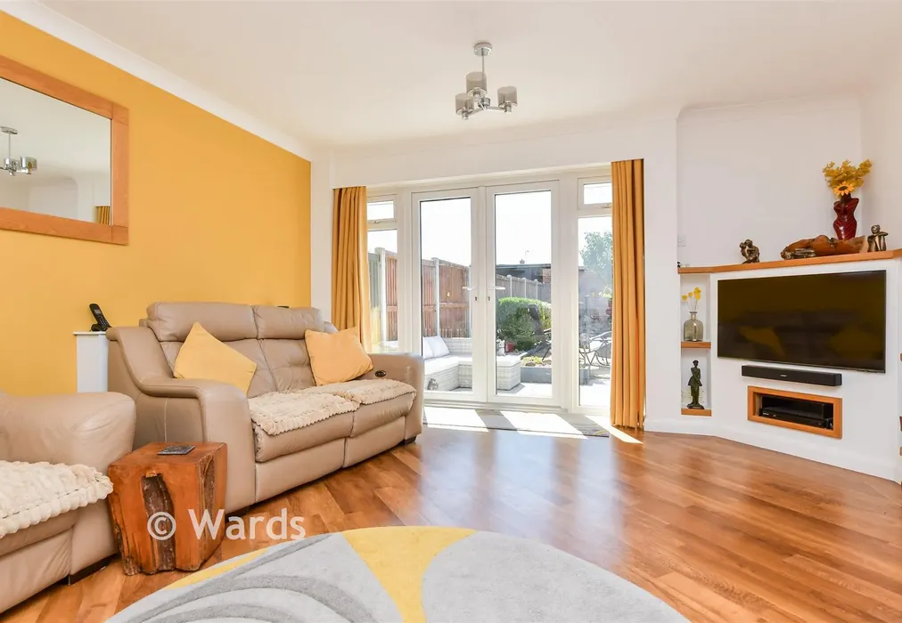Lounge/Diner - Saltwood Gardens, Cliftonville, Margate, Kent - Wards of Kent