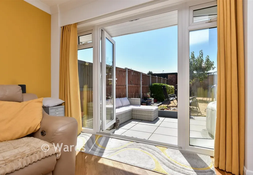Lounge/Diner - Saltwood Gardens, Cliftonville, Margate, Kent - Wards of Kent