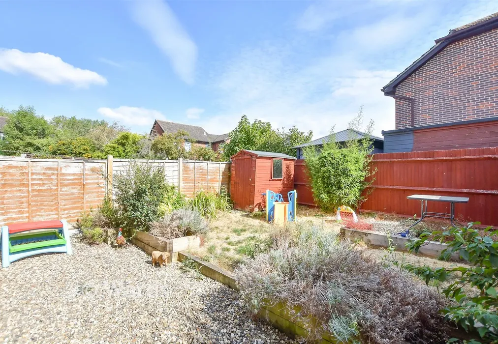 Rear Garden - Gassons Road, Snodland, Kent - Wards of Kent