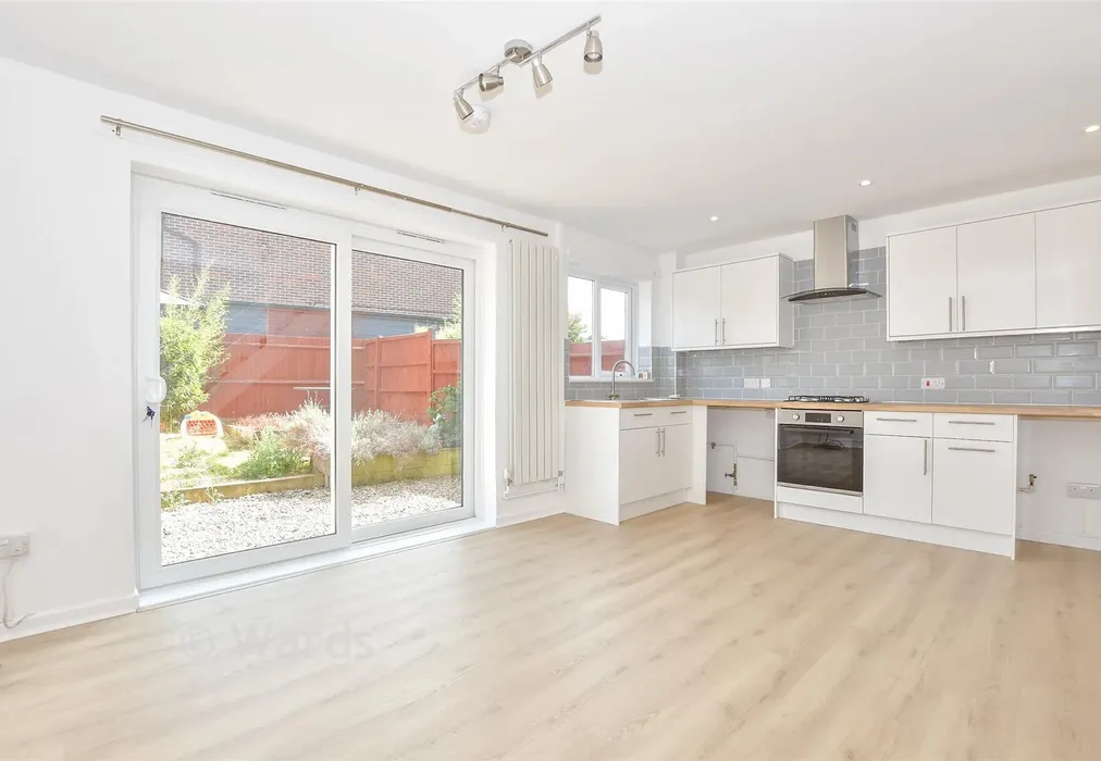 Lounge/Kitchen/Diner - Gassons Road, Snodland, Kent - Wards of Kent