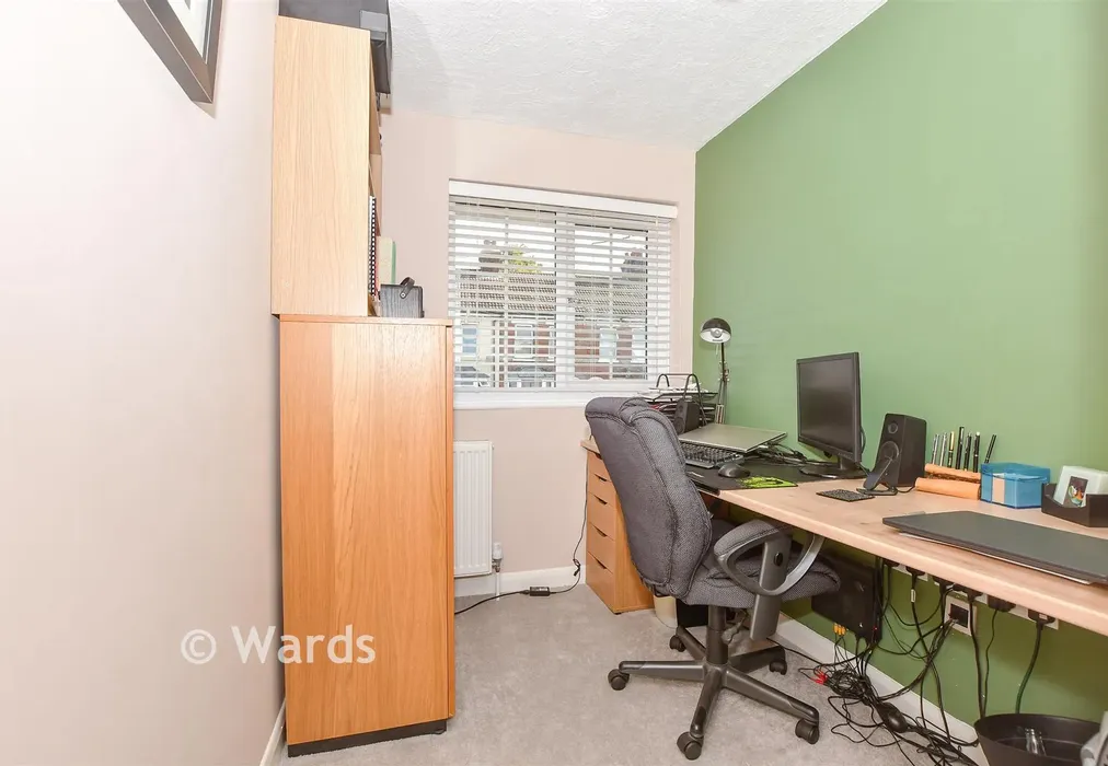 Bedroom 3 - Constitution Hill, Snodland, Kent - Wards of Kent
