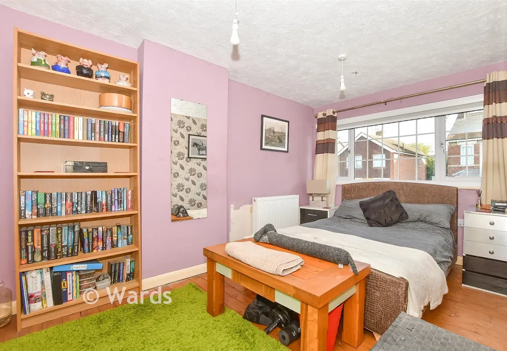 Bedroom 1 - Constitution Hill, Snodland, Kent - Wards of Kent