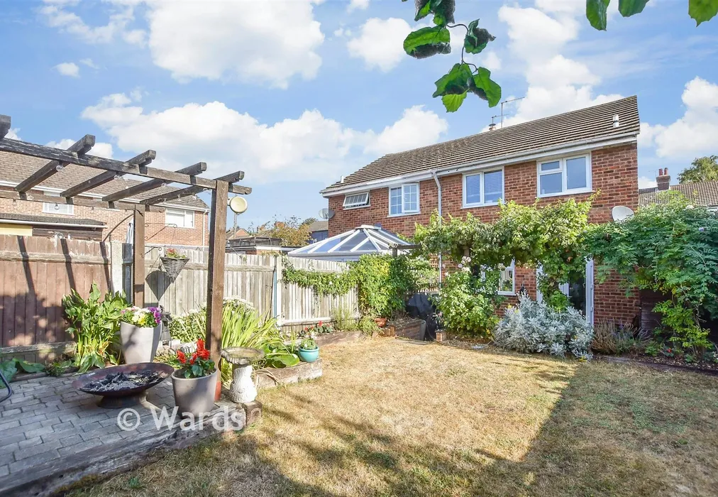 Rear Garden - Constitution Hill, Snodland, Kent - Wards of Kent