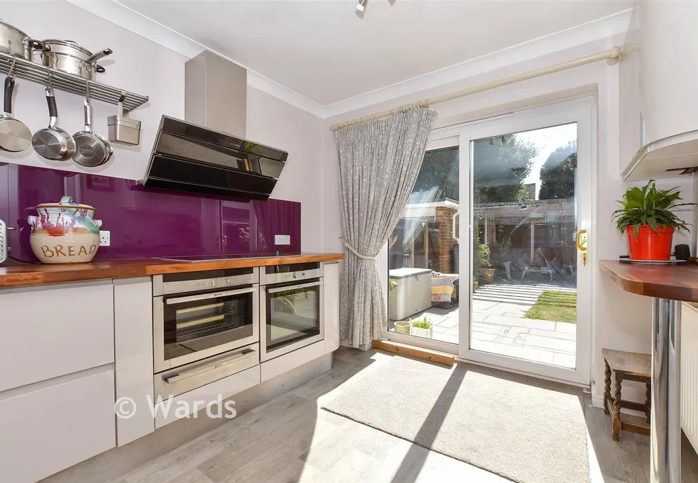 Kitchen/ Breakfast Room - Haywards Close, Deal, Kent - Wards of Kent