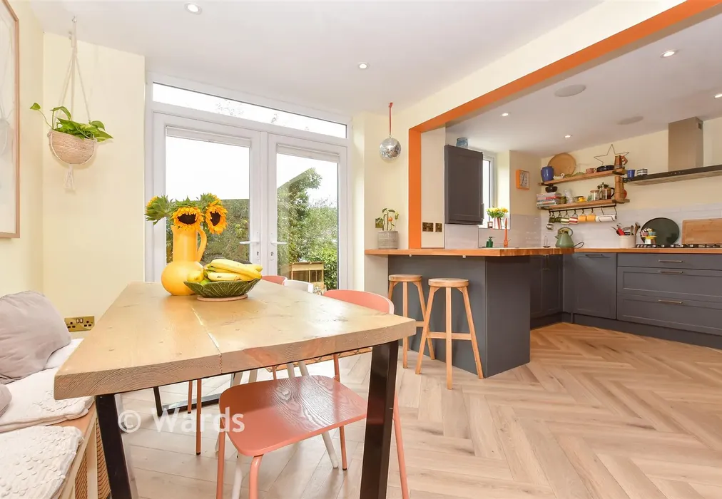 Internal Lifestyle Photograph - Chalcroft Road, Folkestone, Kent - Wards of Kent