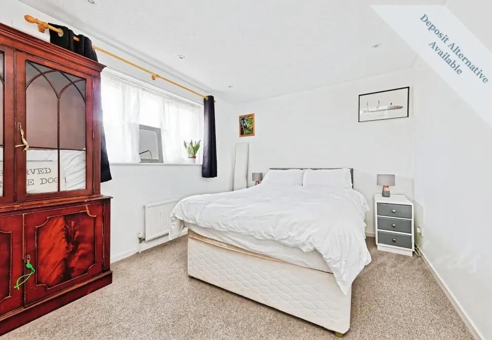 Bedroom - Sevastopol Place Canterbury CT1 - Wards of Kent