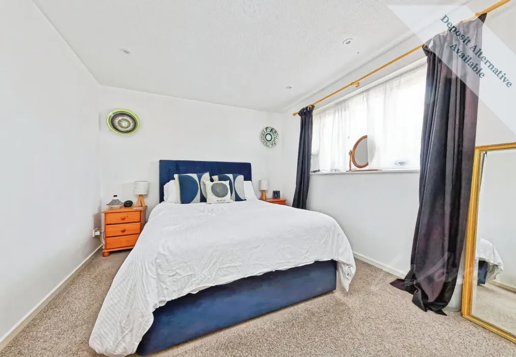 Bedroom - Sevastopol Place Canterbury CT1 - Wards of Kent
