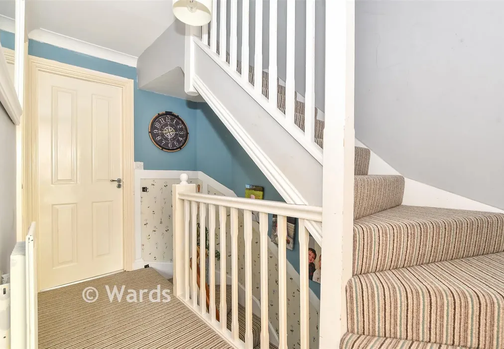 Landing - Finch Close, Faversham, Kent - Wards of Kent
