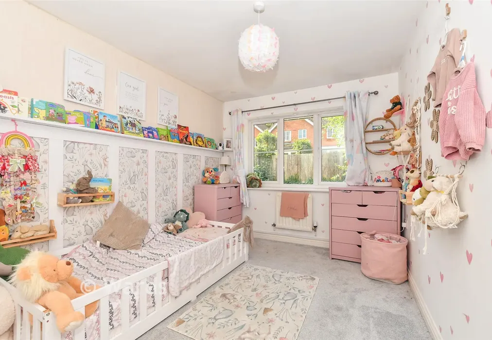 Bedroom 3 - Finch Close, Faversham, Kent - Wards of Kent