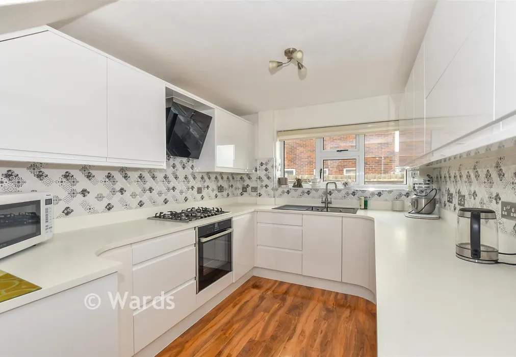 Kitchen/Breakfast Room - Beach Approach, Warden Bay, Sheerness, Kent - Wards of Kent