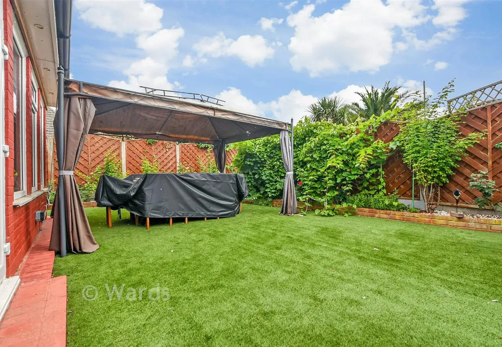 Rear Garden - Beach Approach, Warden Bay, Sheerness, Kent - Wards of Kent