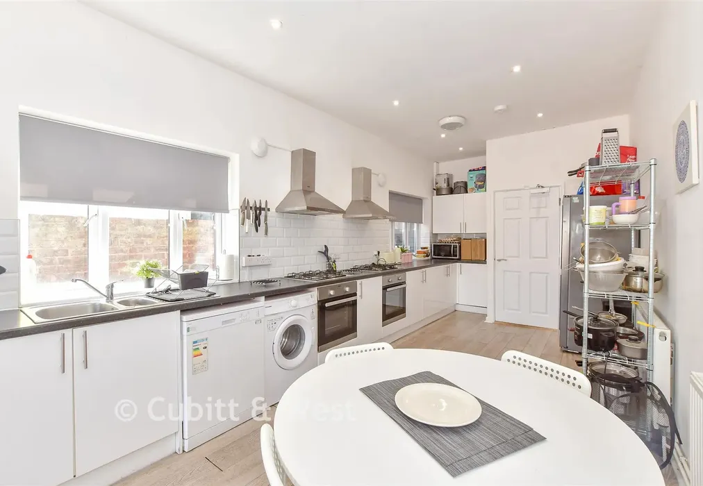 Kitchen/Diner - Chichester Road, Portsmouth, Hampshire - Wards of Kent