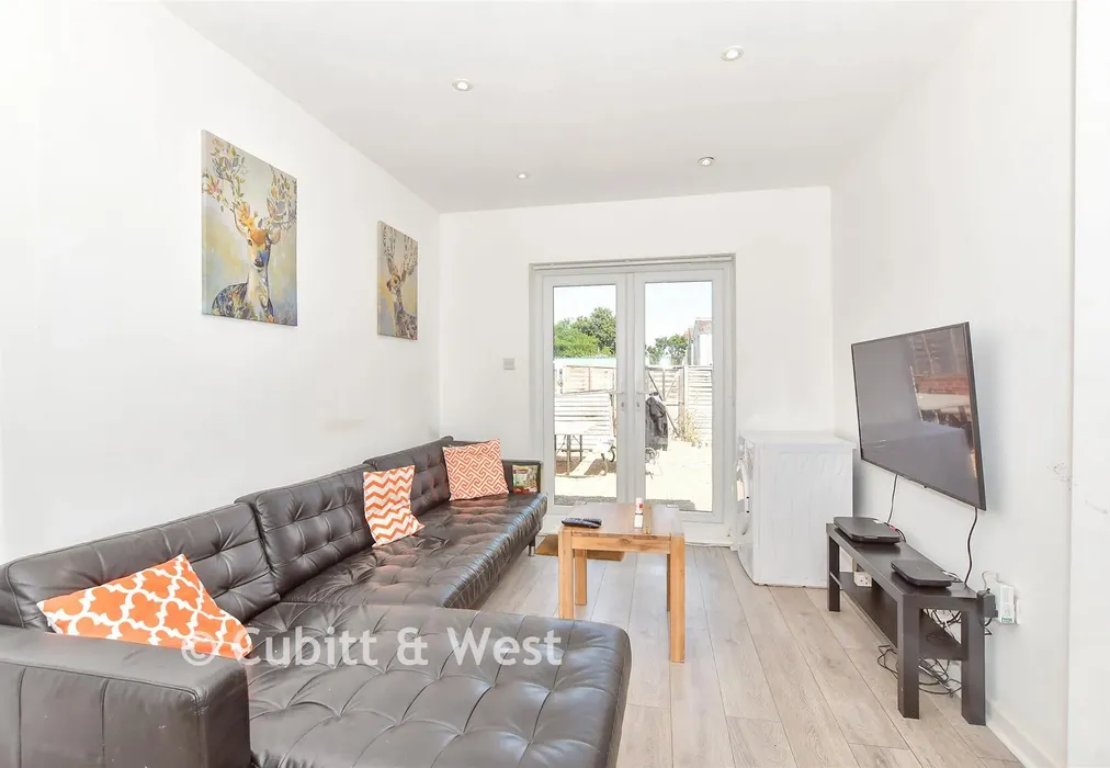 Kitchen/Diner - Chichester Road, Portsmouth, Hampshire - Wards of Kent