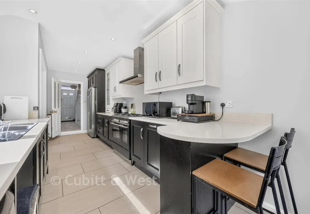 Kitchen - Wilmot Road, Purley, Surrey - Wards of Kent