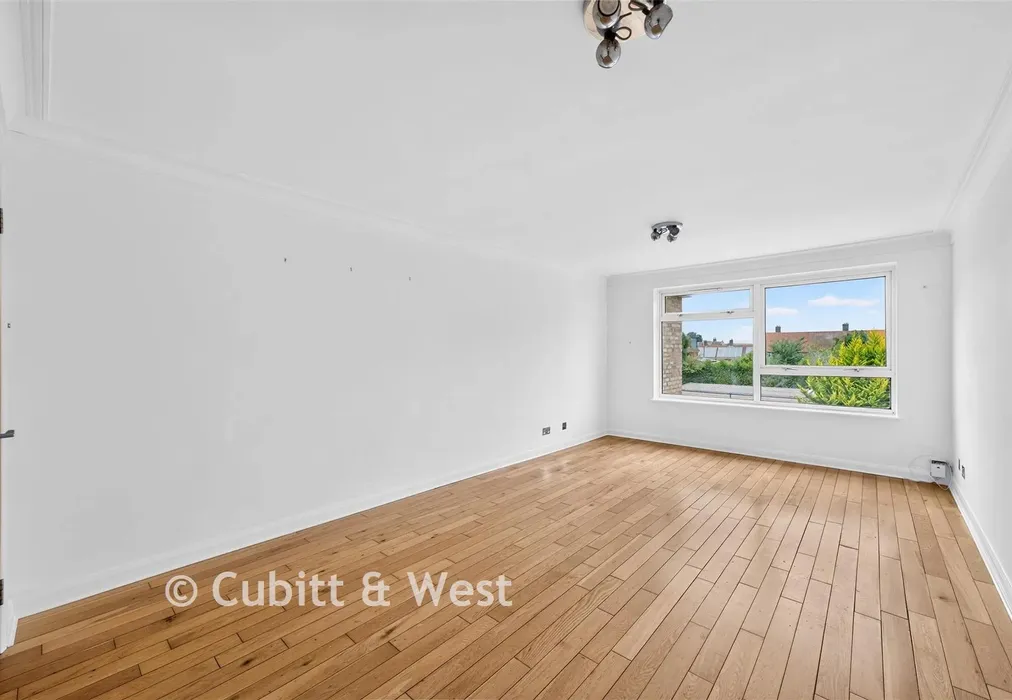 Lounge - Pound Road, Banstead, Surrey - Wards of Kent