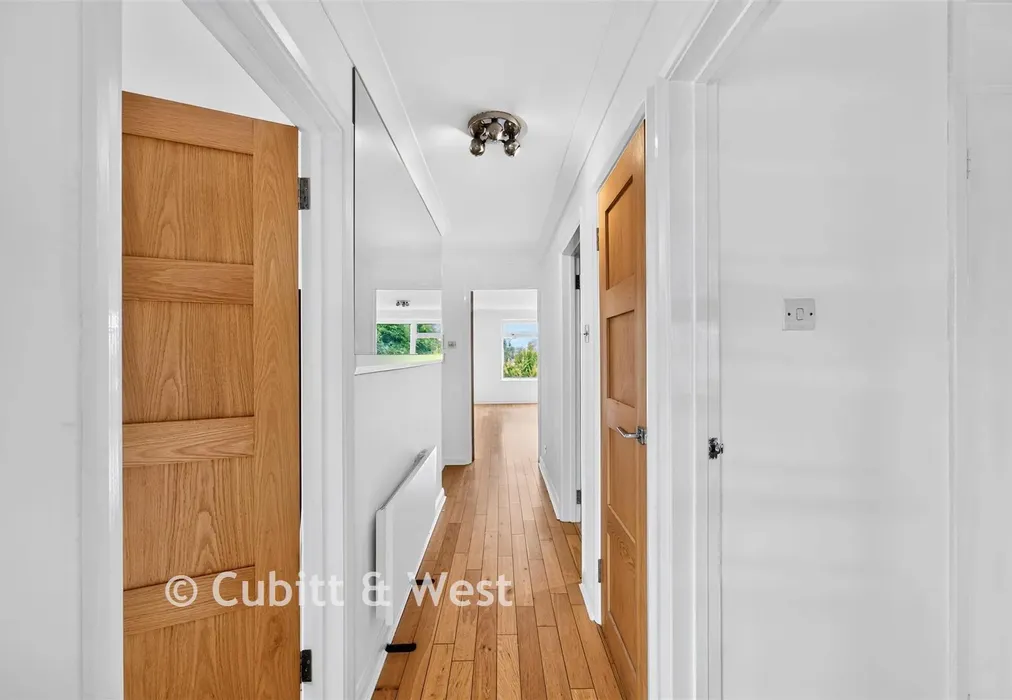 Hallway - Pound Road, Banstead, Surrey - Wards of Kent