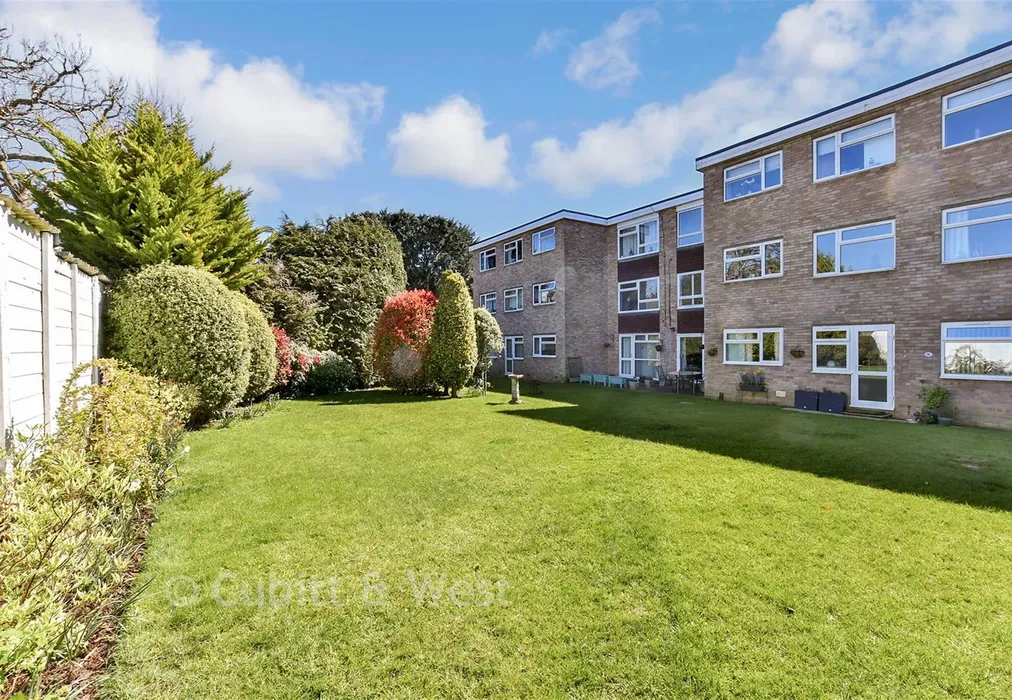Communal Gardens - Pound Road, Banstead, Surrey - Wards of Kent