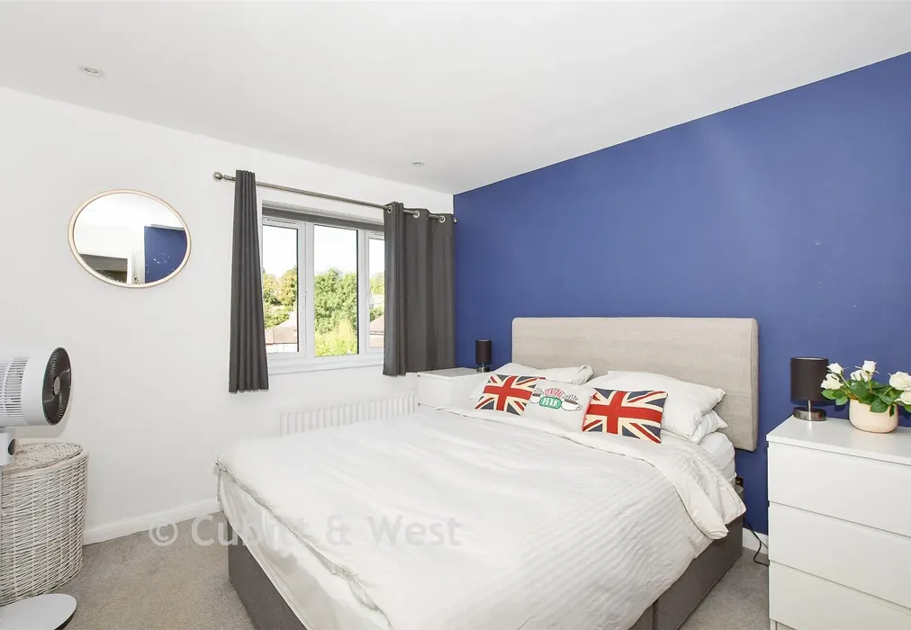 Bedroom 1 - Longsdon Way, Caterham, Surrey - Wards of Kent