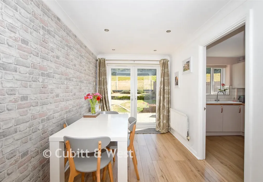 Dining Area - Longsdon Way, Caterham, Surrey - Wards of Kent
