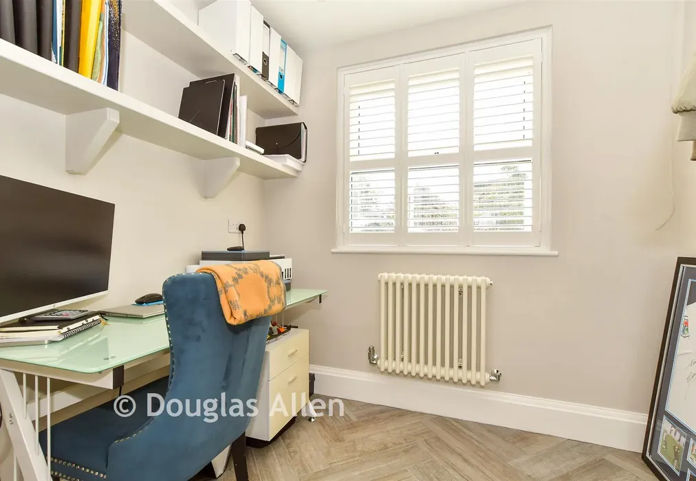 Study - Theydon Grove, Epping, Essex - Wards of Kent