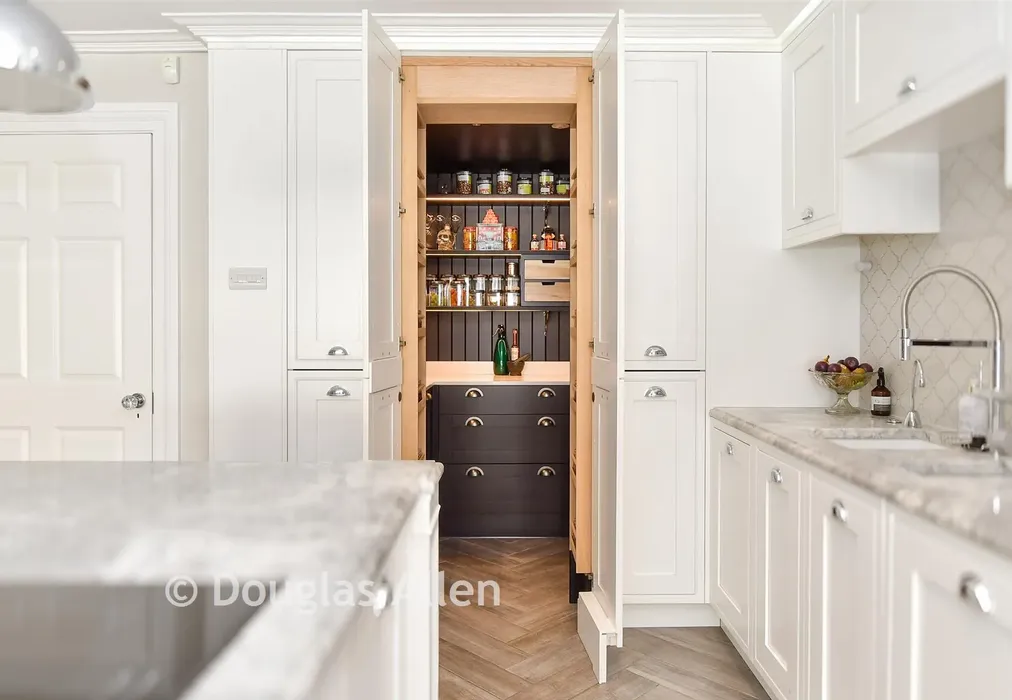 Internal Lifestyle Photograph - Theydon Grove, Epping, Essex - Wards of Kent