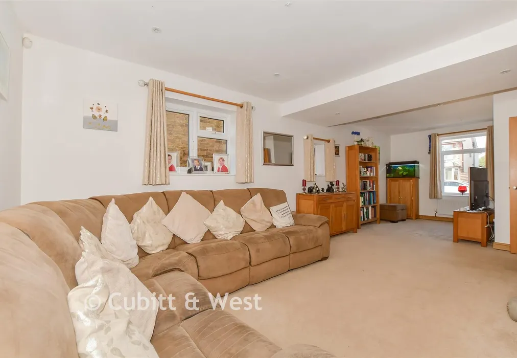 Lounge - Monson Road, Redhill, Surrey - Wards of Kent
