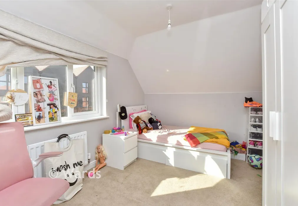 Bedroom 2 - Knights Templar Way, Strood, Rochester, Kent - Wards of Kent
