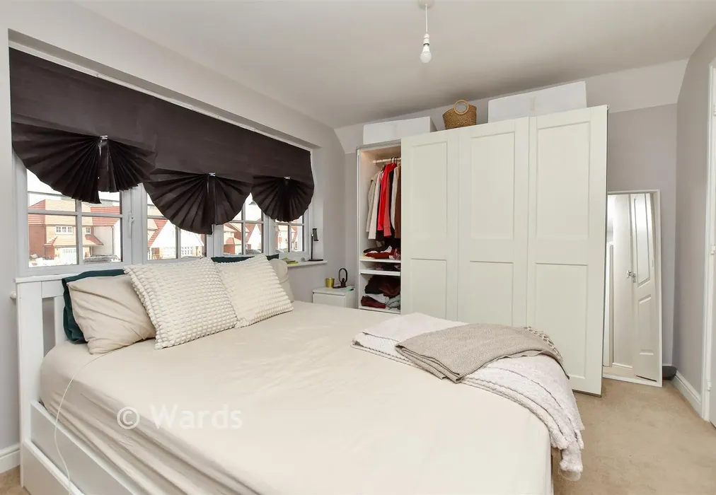 Bedroom 1 - Knights Templar Way, Strood, Rochester, Kent - Wards of Kent