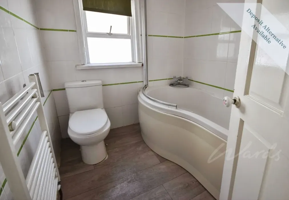 stuart bathroom - Stuart Road Gillingham ME7 - Wards of Kent