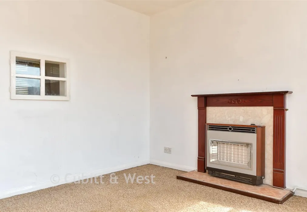 Internal Lifestyle Photograph - Lambourne Road, Brighton, East Sussex - Wards of Kent