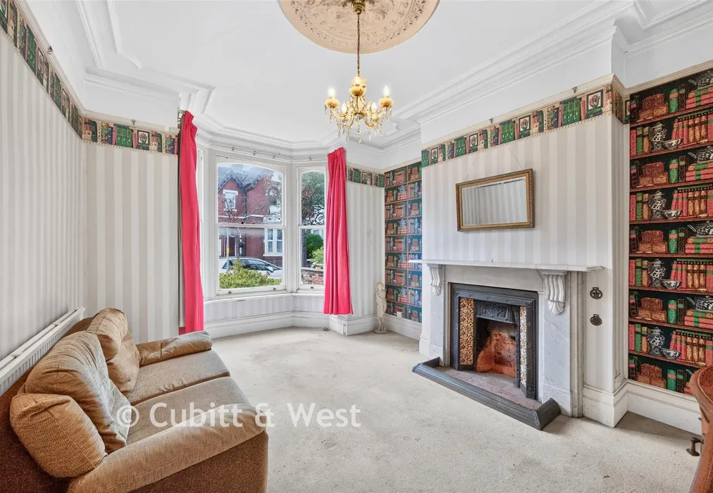 Lounge - St. David's Road, Southsea, Hampshire - Wards of Kent