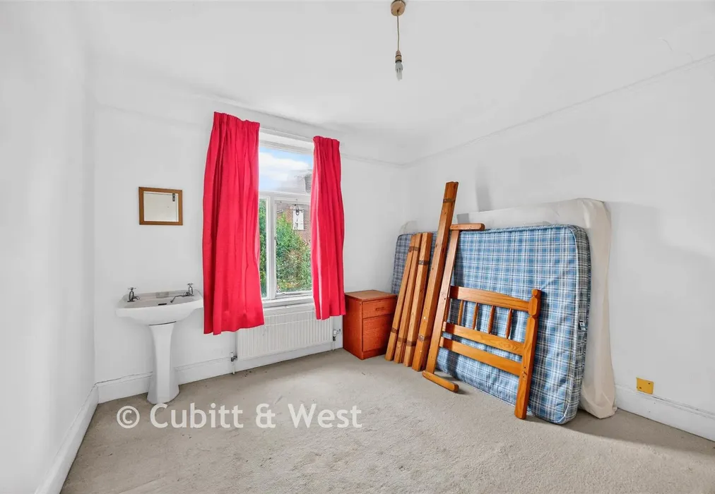 Bedroom 2 - St. David's Road, Southsea, Hampshire - Wards of Kent
