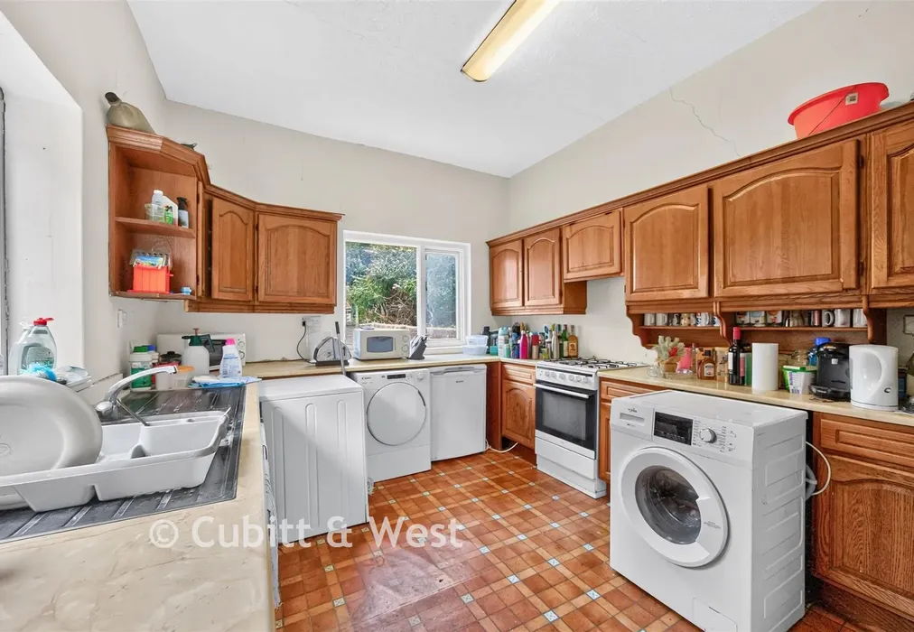 Kitchen - St. David's Road, Southsea, Hampshire - Wards of Kent