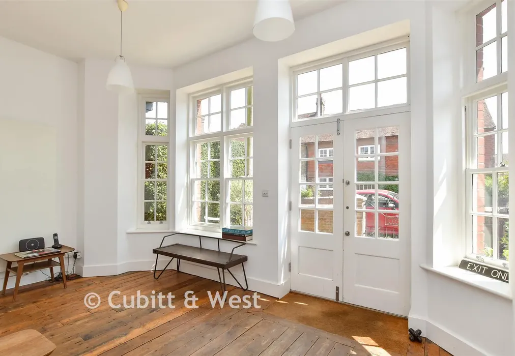 Entrance Hall - High Street, Barcombe, Lewes, East Sussex - Wards of Kent