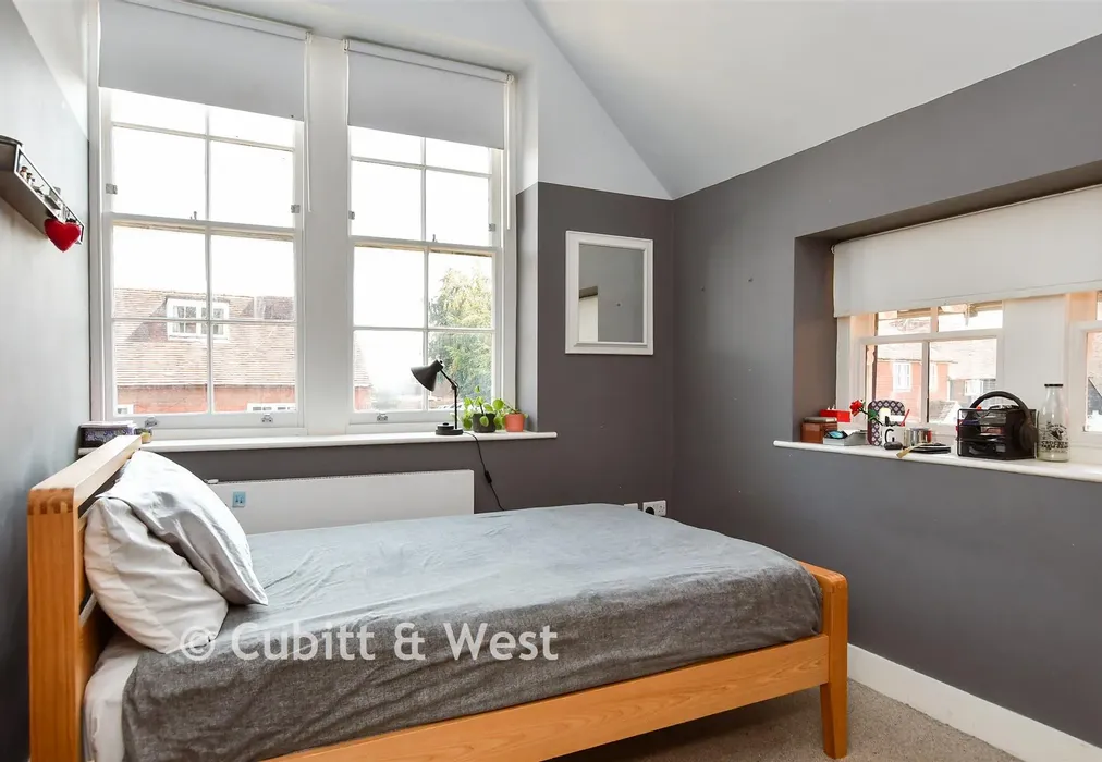 Bedroom 3 - High Street, Barcombe, Lewes, East Sussex - Wards of Kent