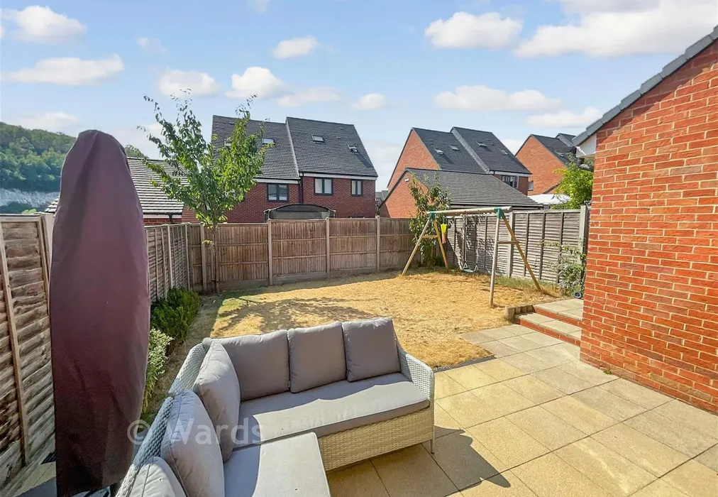 Rear Garden - Ovens Road, Weldon, Swanscombe, Kent - Wards of Kent