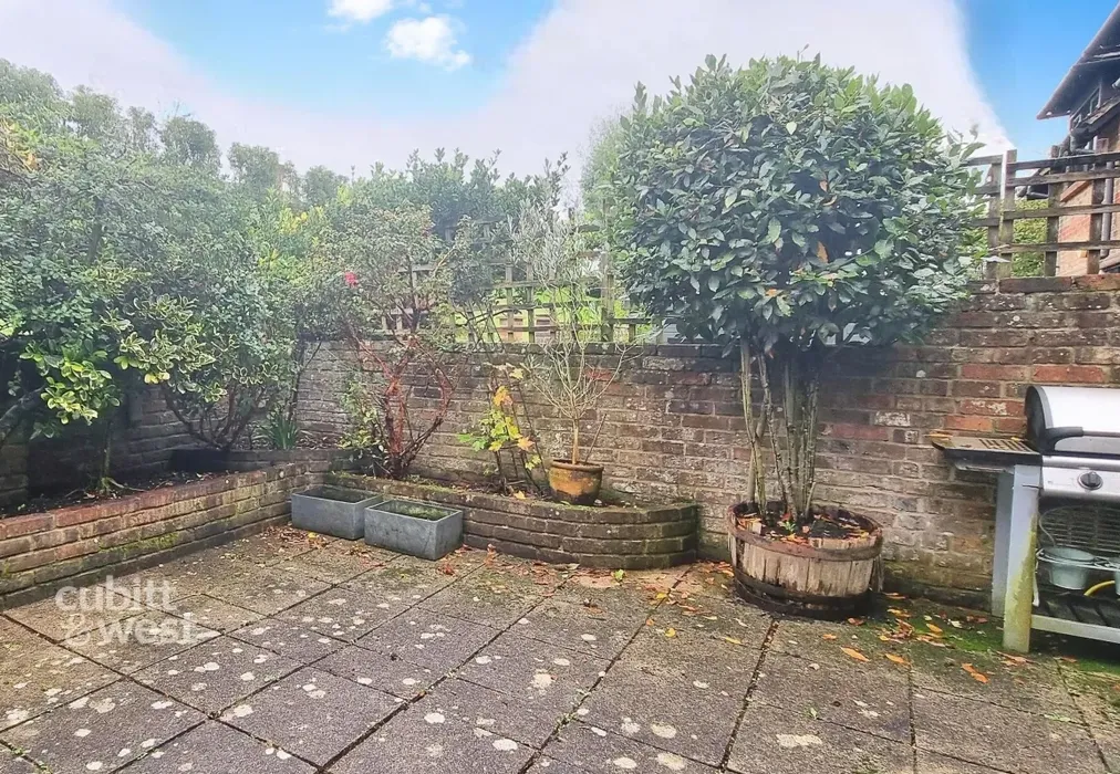 user_edited_photo... - Mount Pleasant Arundel BN18 - Wards of Kent