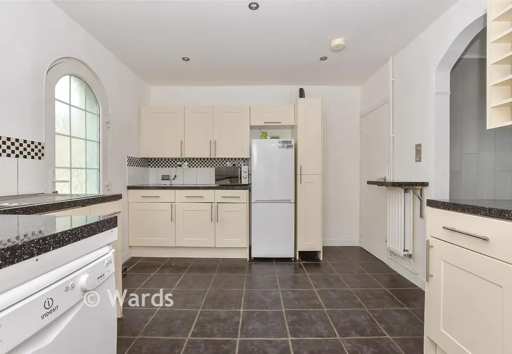 Internal Lifestyle Photograph - Anselm Road, Dover, Kent - Wards of Kent