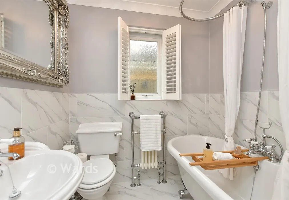 Bathroom - Kingfisher Close, Iwade, Sittingbourne, Kent - Wards of Kent