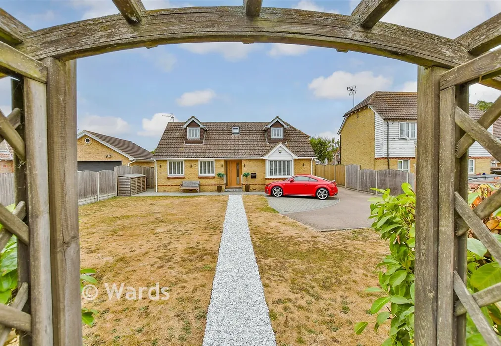 External Lifestyle Photograph 1 - Kingfisher Close, Iwade, Sittingbourne, Kent - Wards of Kent