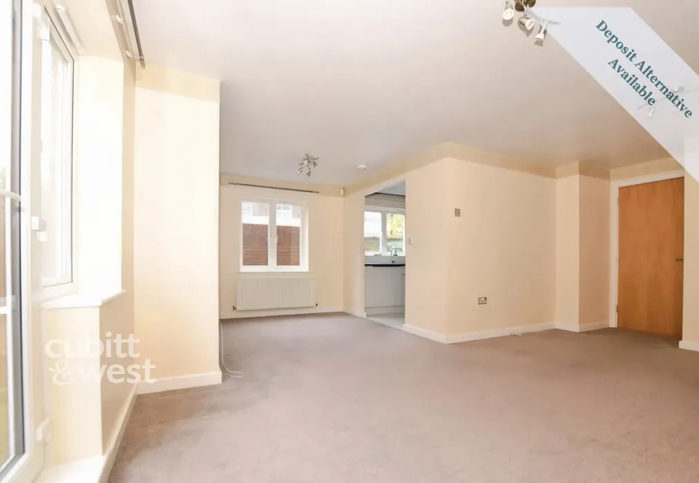 Lounge/Diner - Garland Road, East Grinstead, RH19 - Wards of Kent