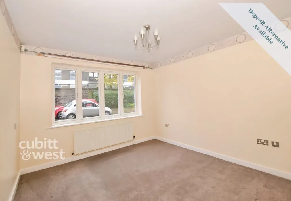 Bedroom 1 - Garland Road, East Grinstead, RH19 - Wards of Kent