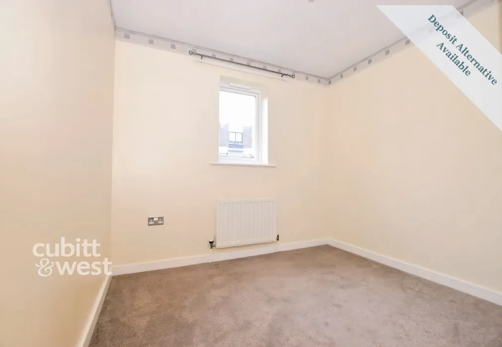 Bedroom 2 - Garland Road, East Grinstead, RH19 - Wards of Kent