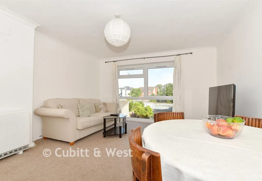 Lounge/Dining Room - Conway Drive, Sutton, Surrey - Wards of Kent