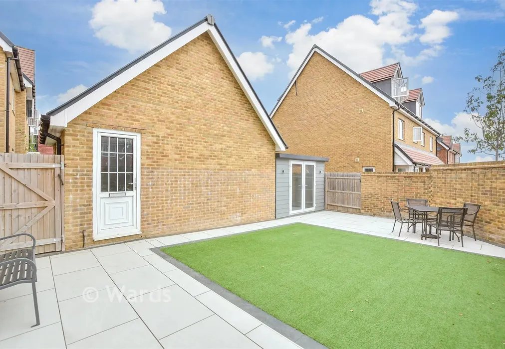 Rear Garden - Lasius Drive, Coxheath, Kent - Wards of Kent